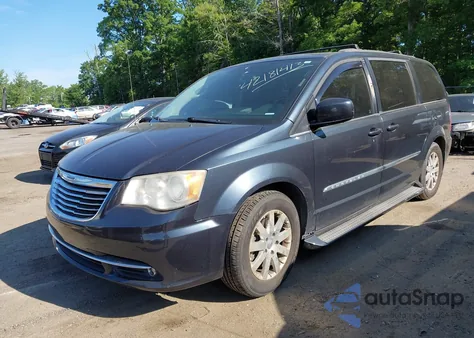 2014 Chrysler Town & Country Touring z USA, uszkodzony, nr VIN 2C4RC1BG2ER124461